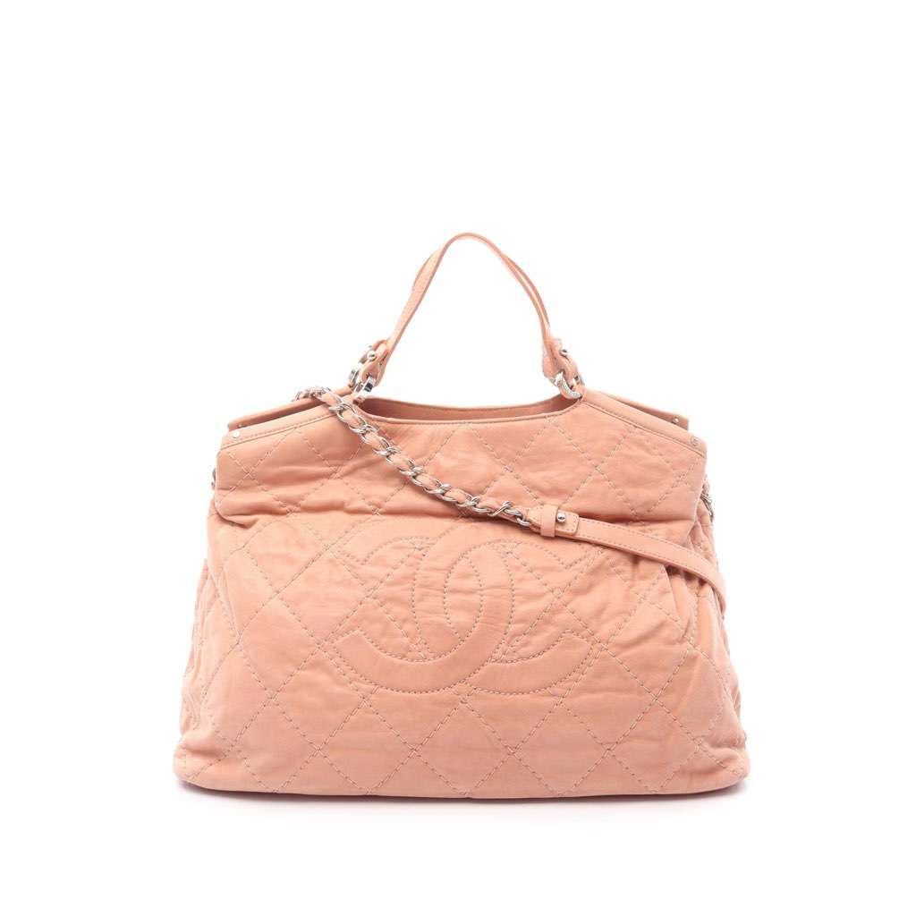 Chanel Large CC Quilted Suede Sea Hit Tote Pink Leather Very good - Front View