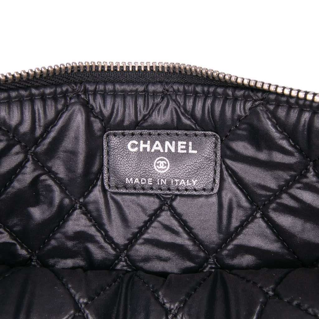 Chanel Medium Quilted Patent O Case Clutch Black Leather Good - Box View