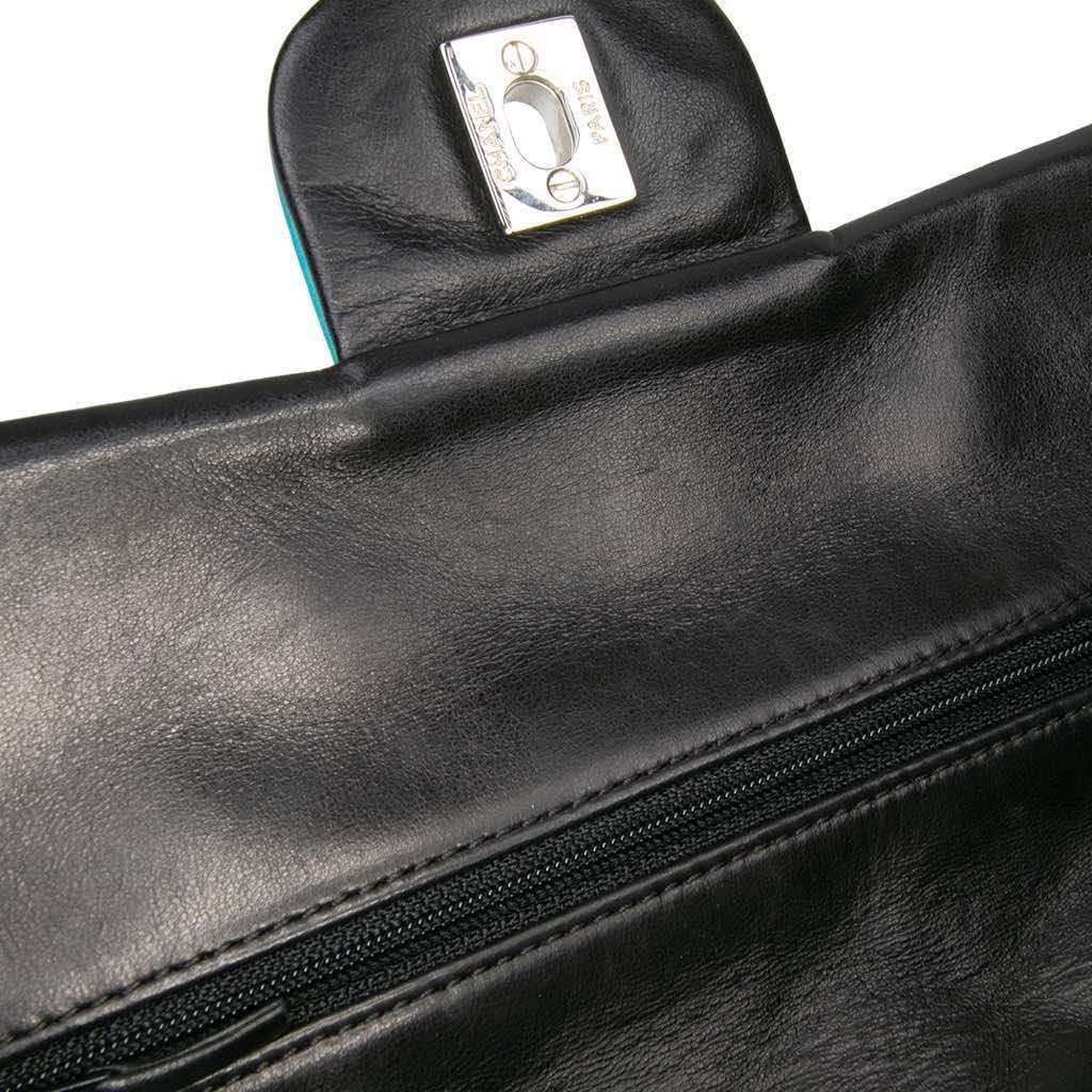 Chanel Medium Classic Bicolor Quilted Lambskin Double Flap Black Leather Very good condition - Box View