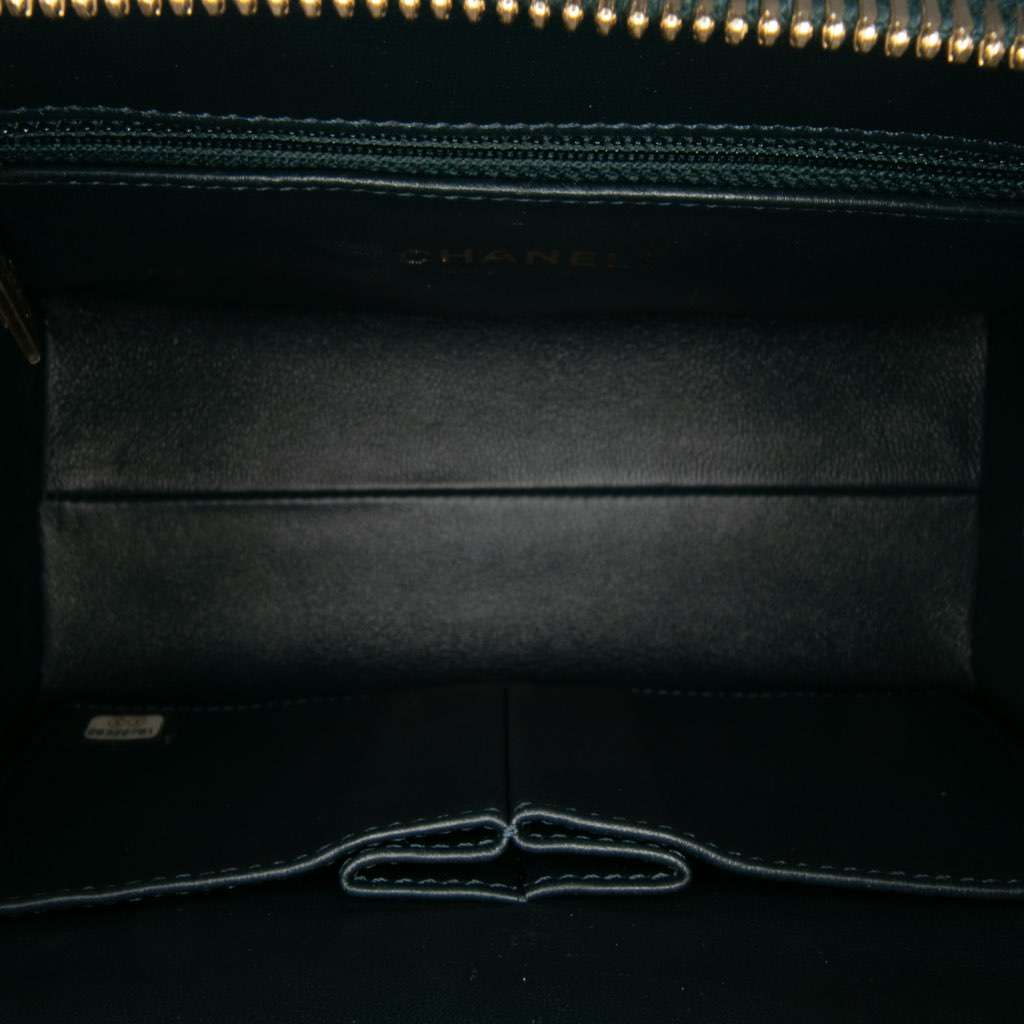 Chanel CC Chevron Calfskin Medal Flap Green Leather Good - Model View