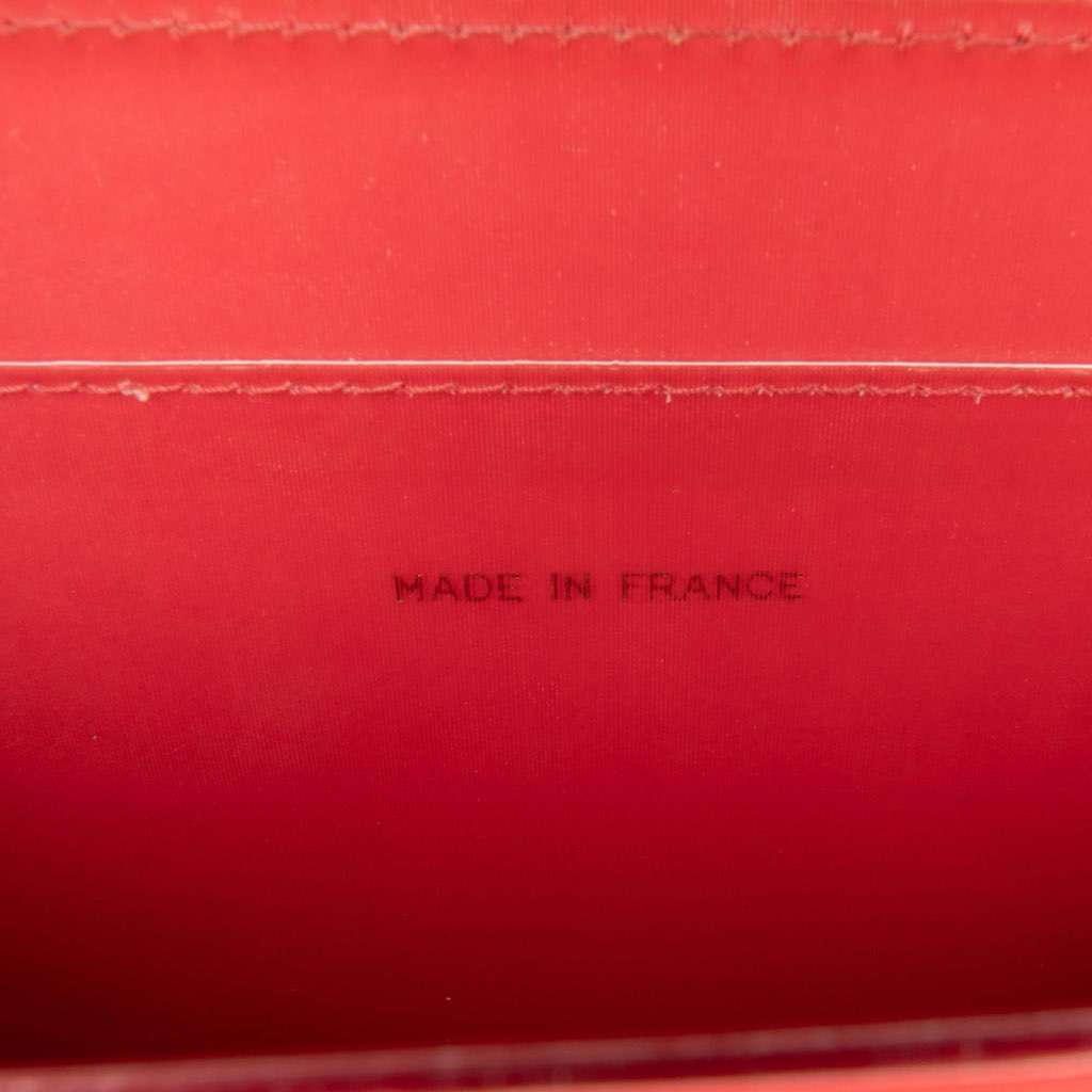 Chanel Vinyl Hologram CC Shoulder Bag Red Very good - Box View