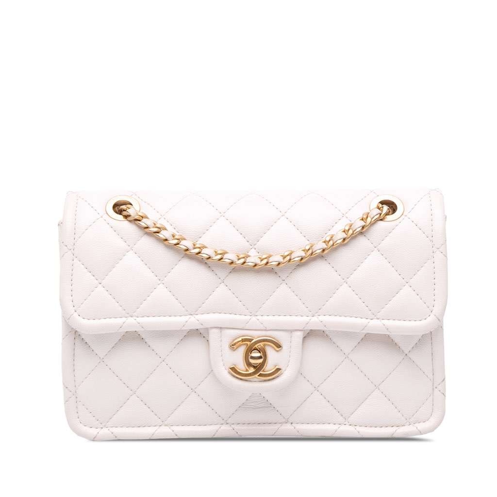 Chanel Medium Quilted Caviar Sweet Classic Flap White Leather Good condition - Front View