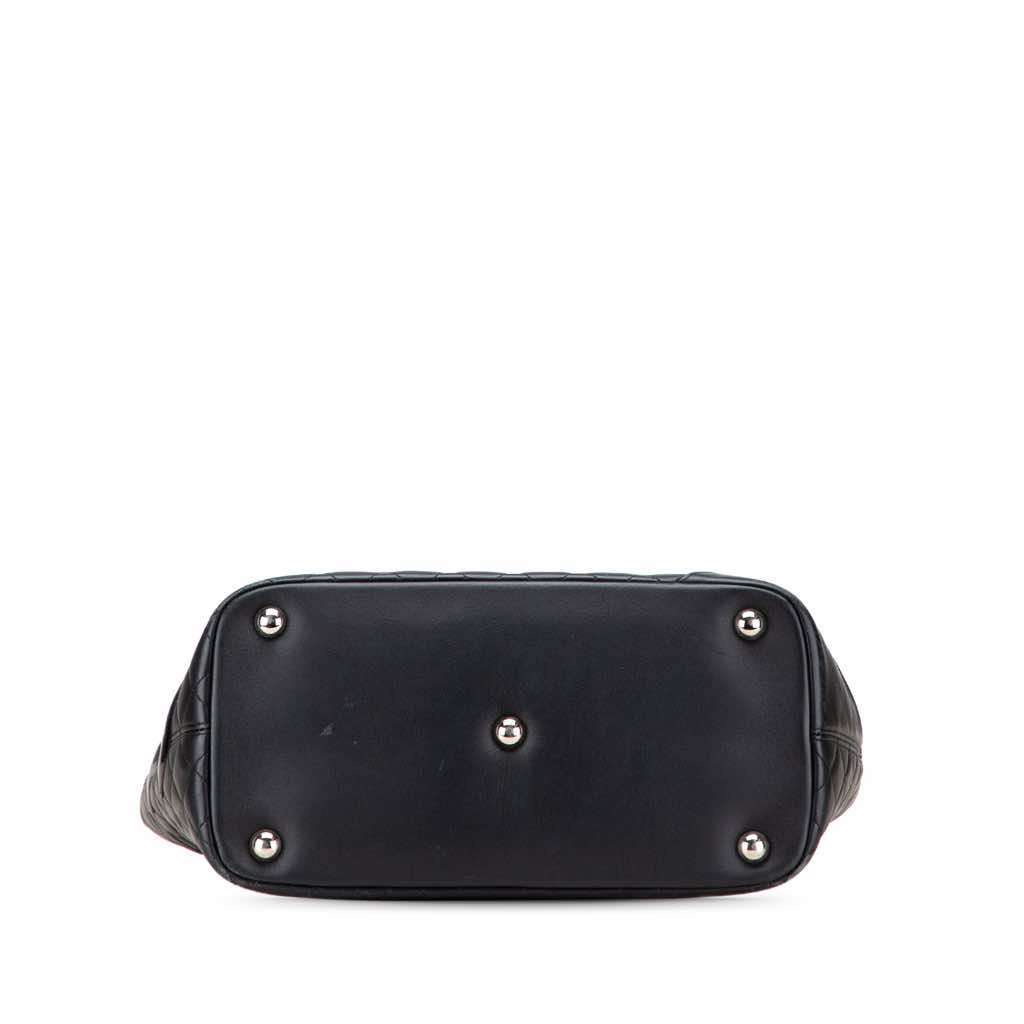 Chanel Large Quilted Calfskin Cambon Ligne Tote Black Leather Good condition - Inside View