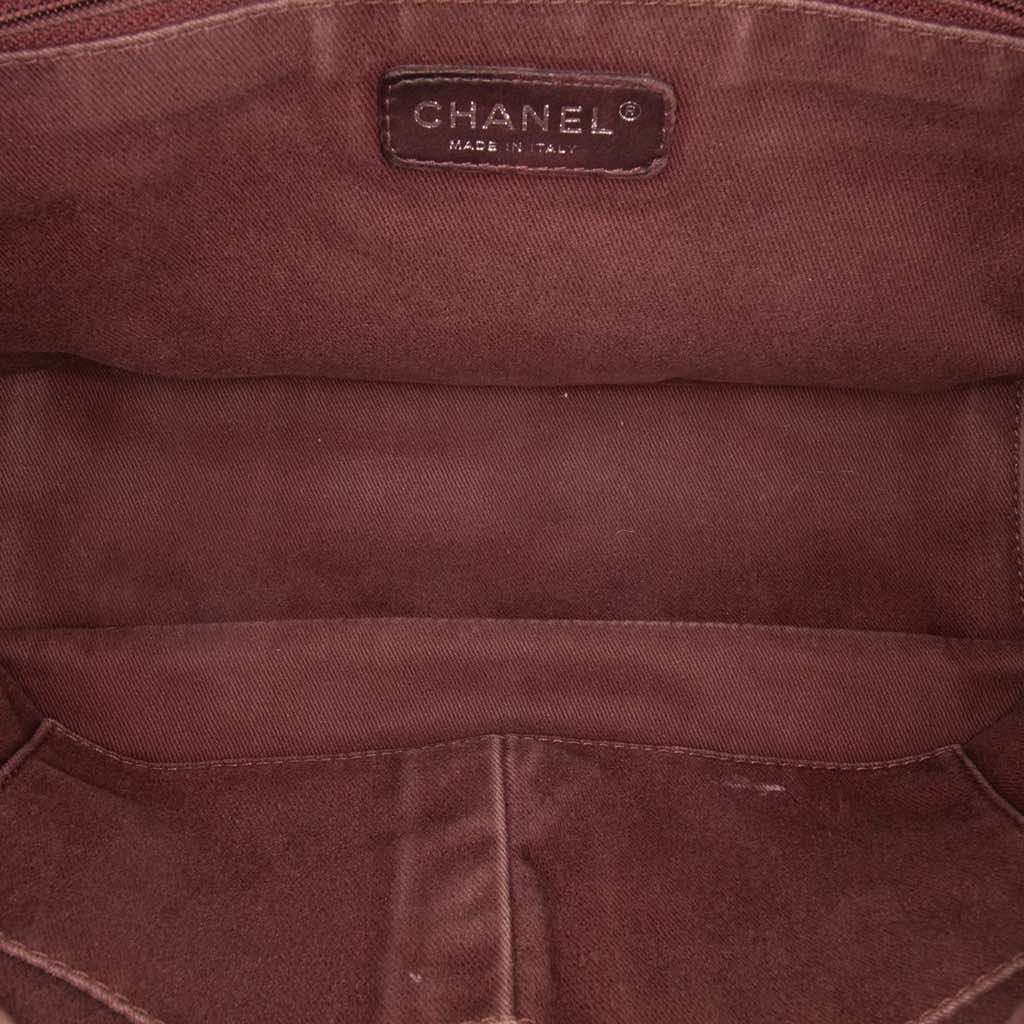 Chanel Jumbo Quilted Aged Calfskin Portobello Flap Black Leather Very good - Model View