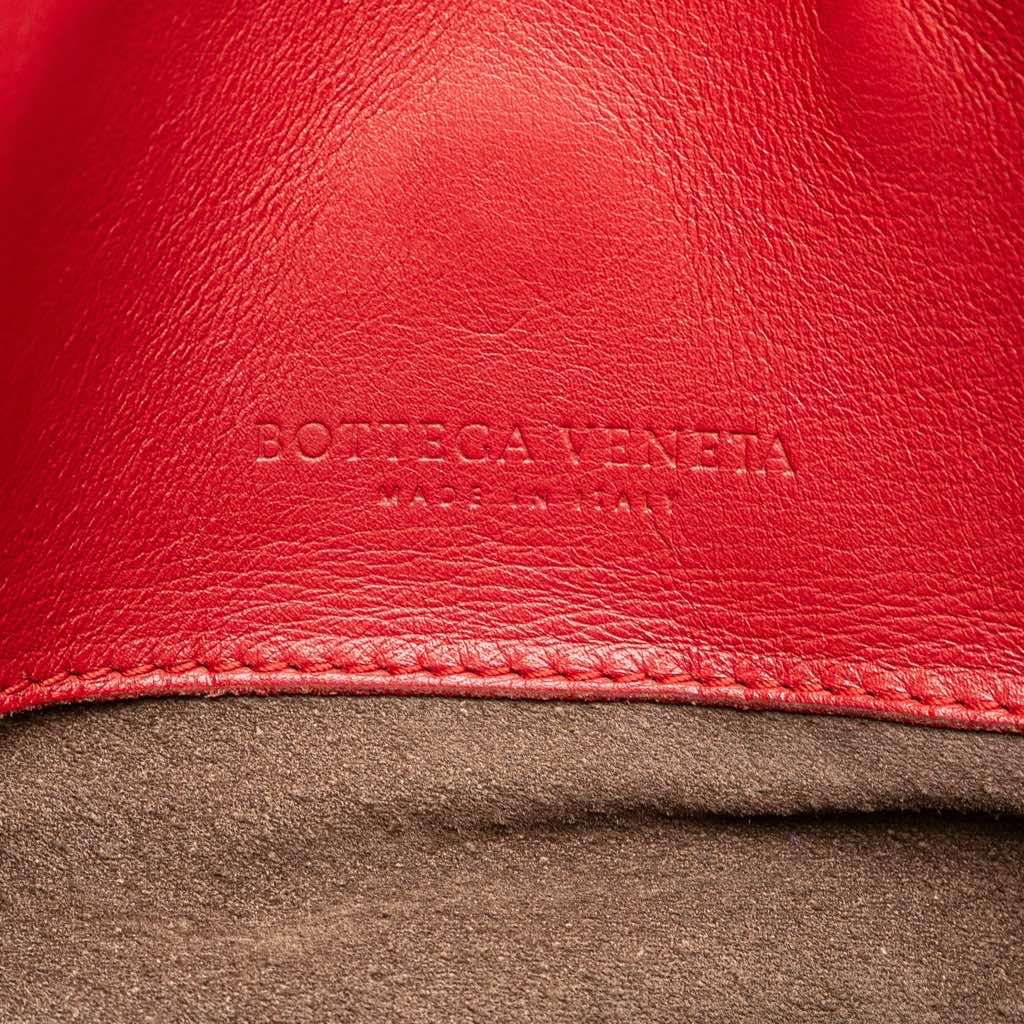 Bottega Veneta Medium Nappa Intrecciato Roma Tote Red Leather Good condition - Box View