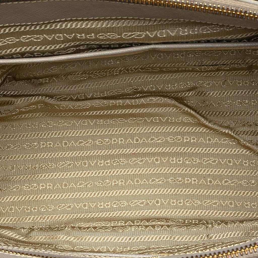 Prada Medium Saffiano Lux Galleria Double Zip Satchel Grey Leather Good condition - Model View