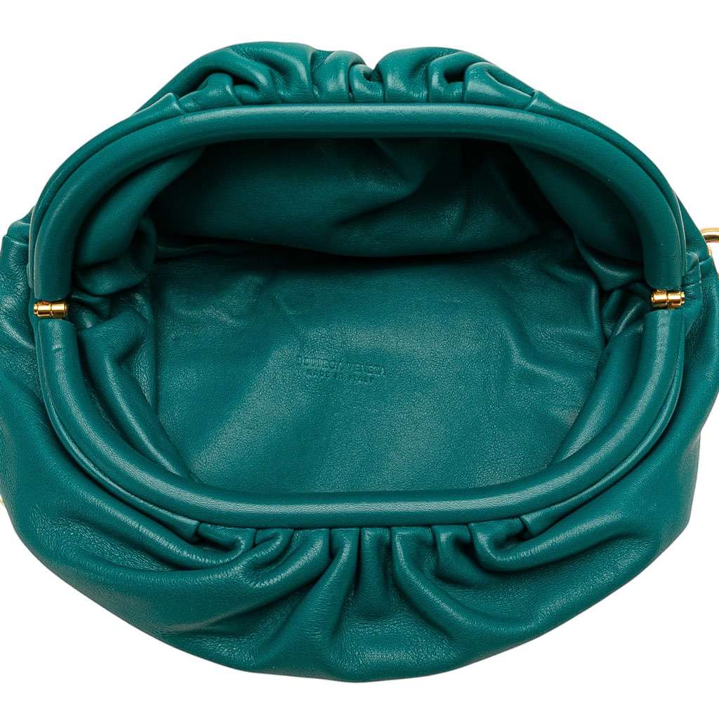 Bottega Veneta Lambskin Belt Chain Pouch Blue Leather Very good - Model View