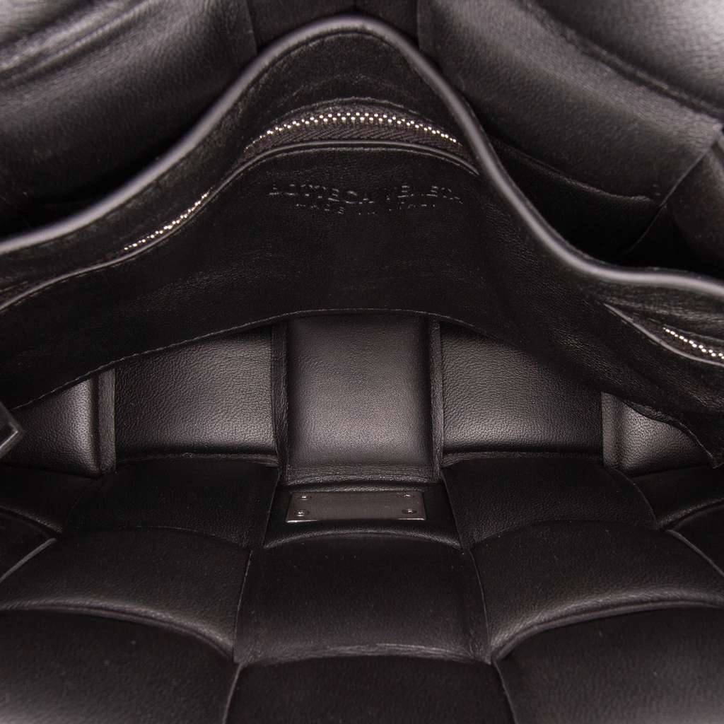 Bottega Veneta Nappa Intrecciato Padded Chain Cassette Satchel Black Leather Very good - Model View