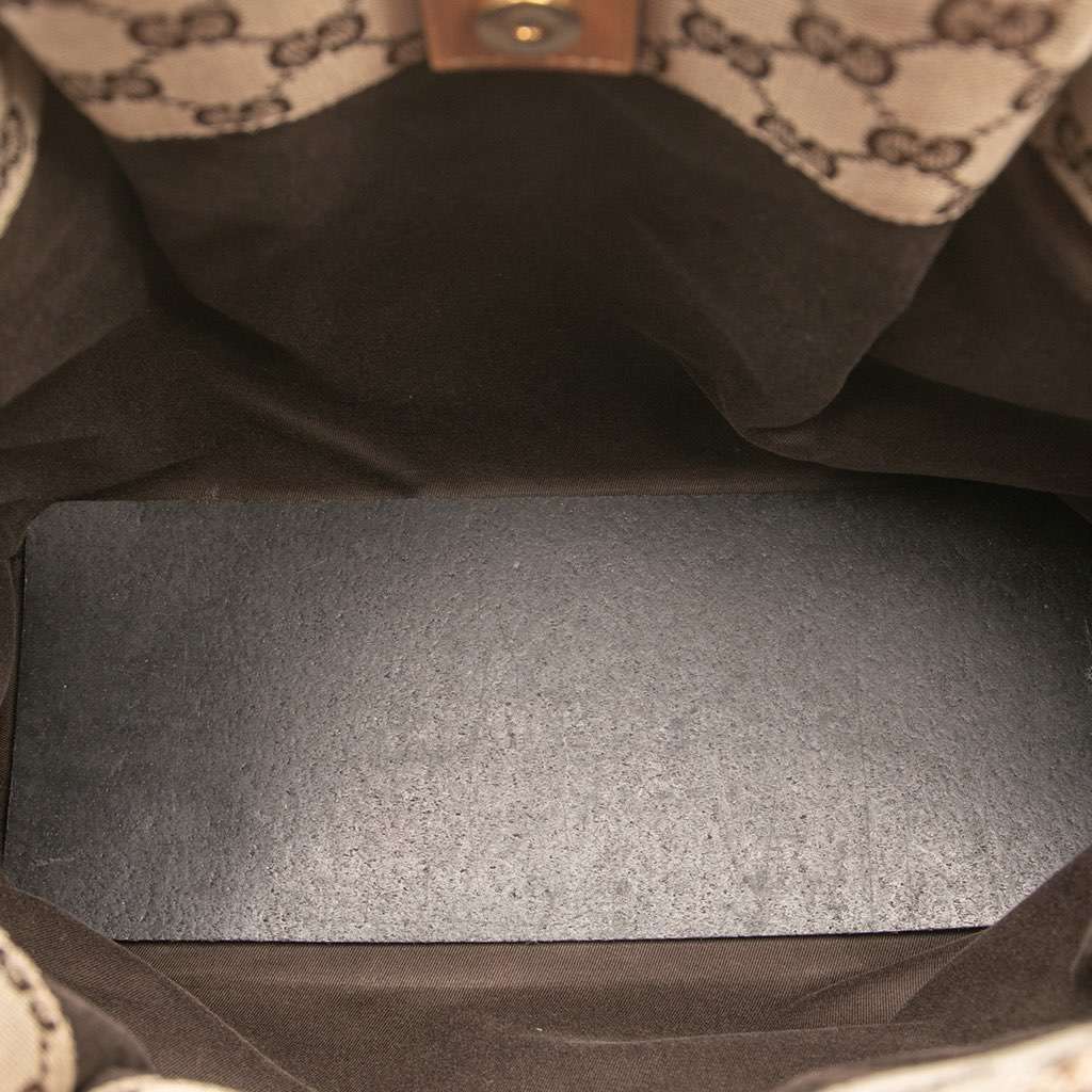 Gucci GG Canvas Tote Brown Canvas Good condition - Model View