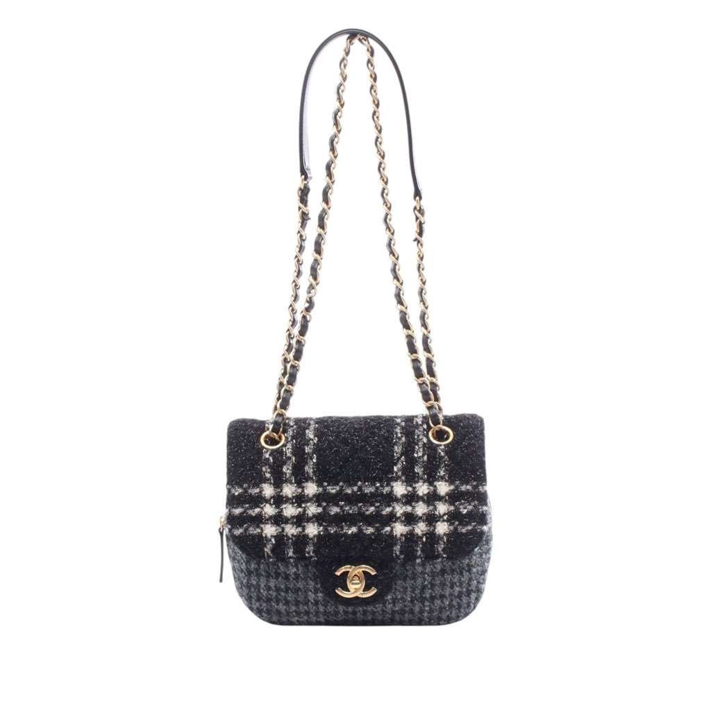 Chanel Small CC Wool Tweed Flap Black Wool Good - Front View