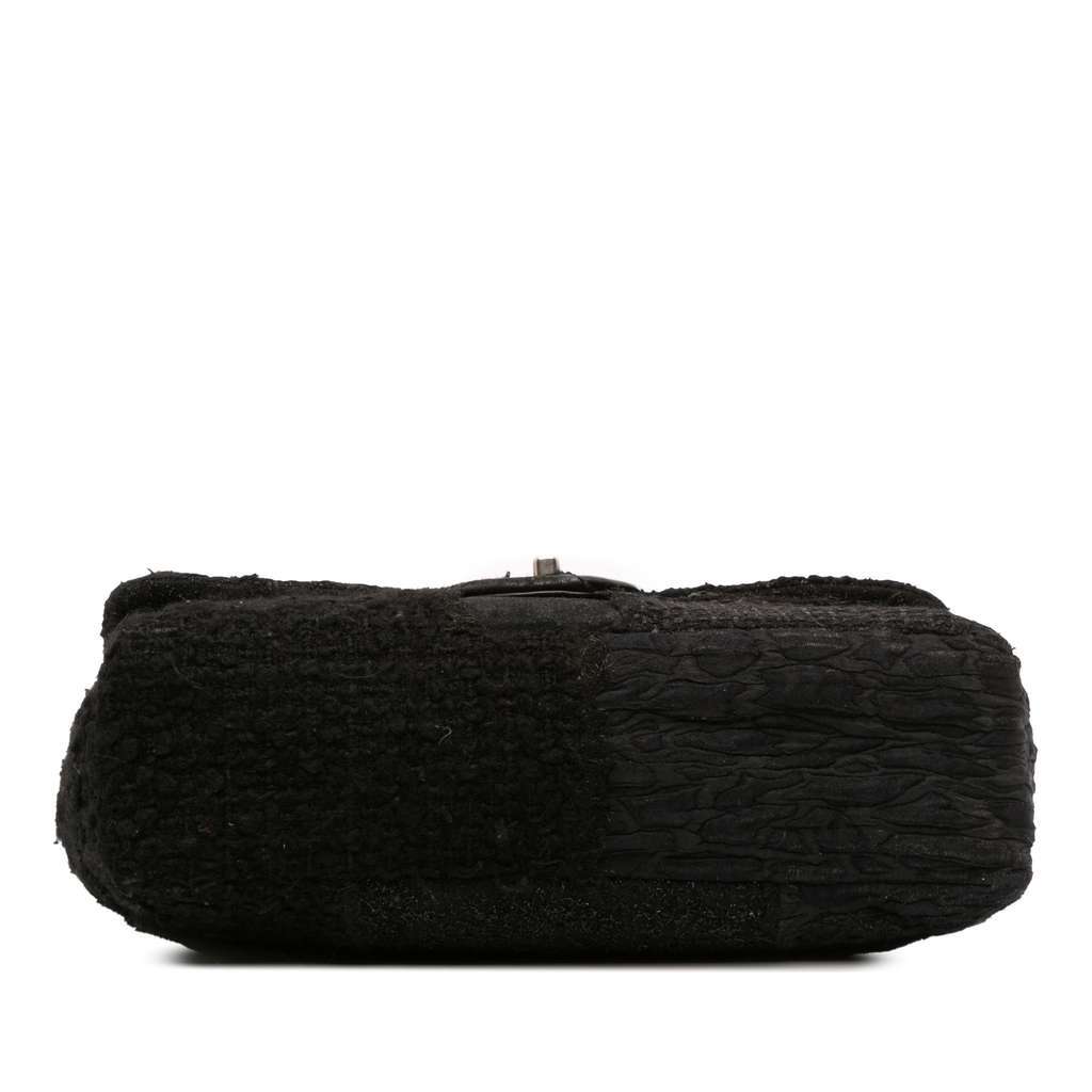 Chanel Jumbo Patchwork Tweed Flap Black Tweed Good - Inside View