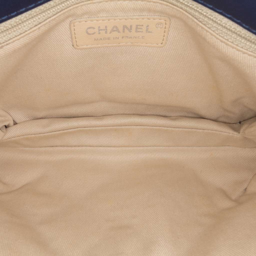 Chanel Mini Double Stitch Hamptons Flap Blue Leather Very good - Model View