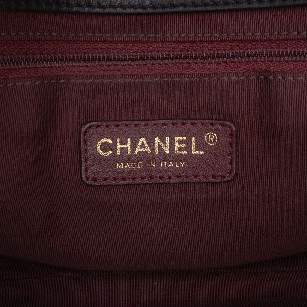 Chanel Large Reissue 2.55 Diamond Debossed Calfskin Cosmos Flap Black Leather Good - Box View