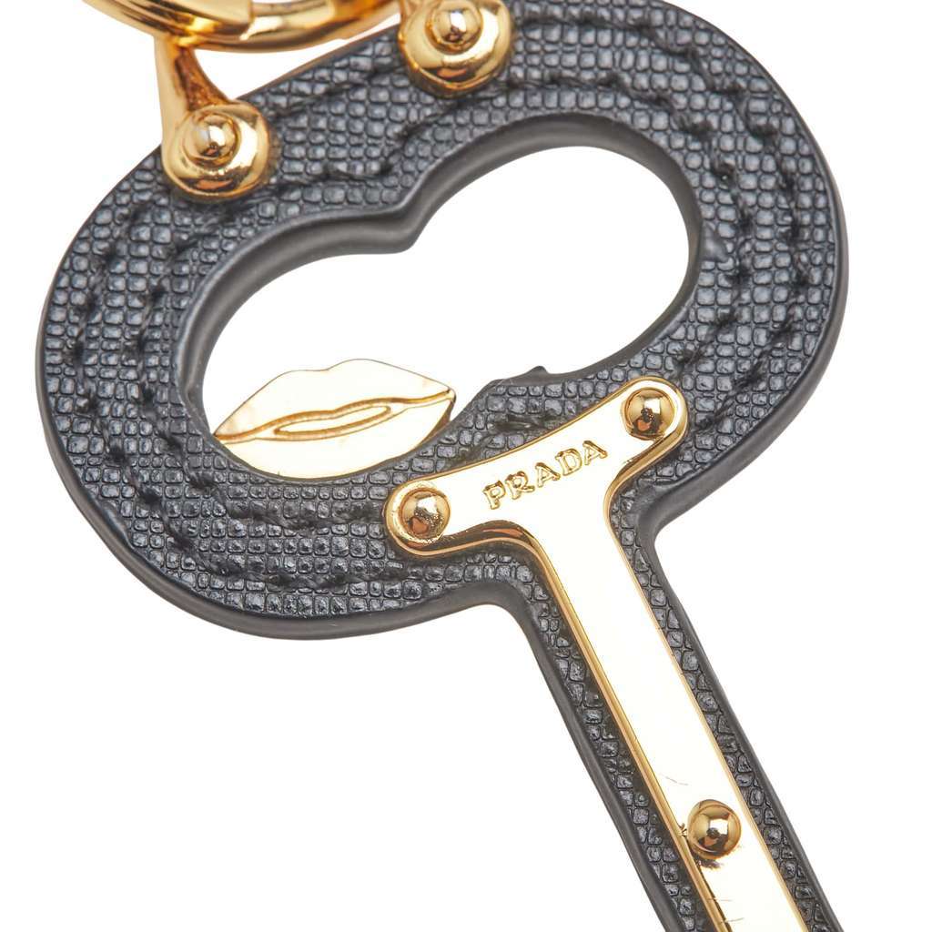 Prada Saffiano Lip Key Chain Black Leather Very good - Inside View