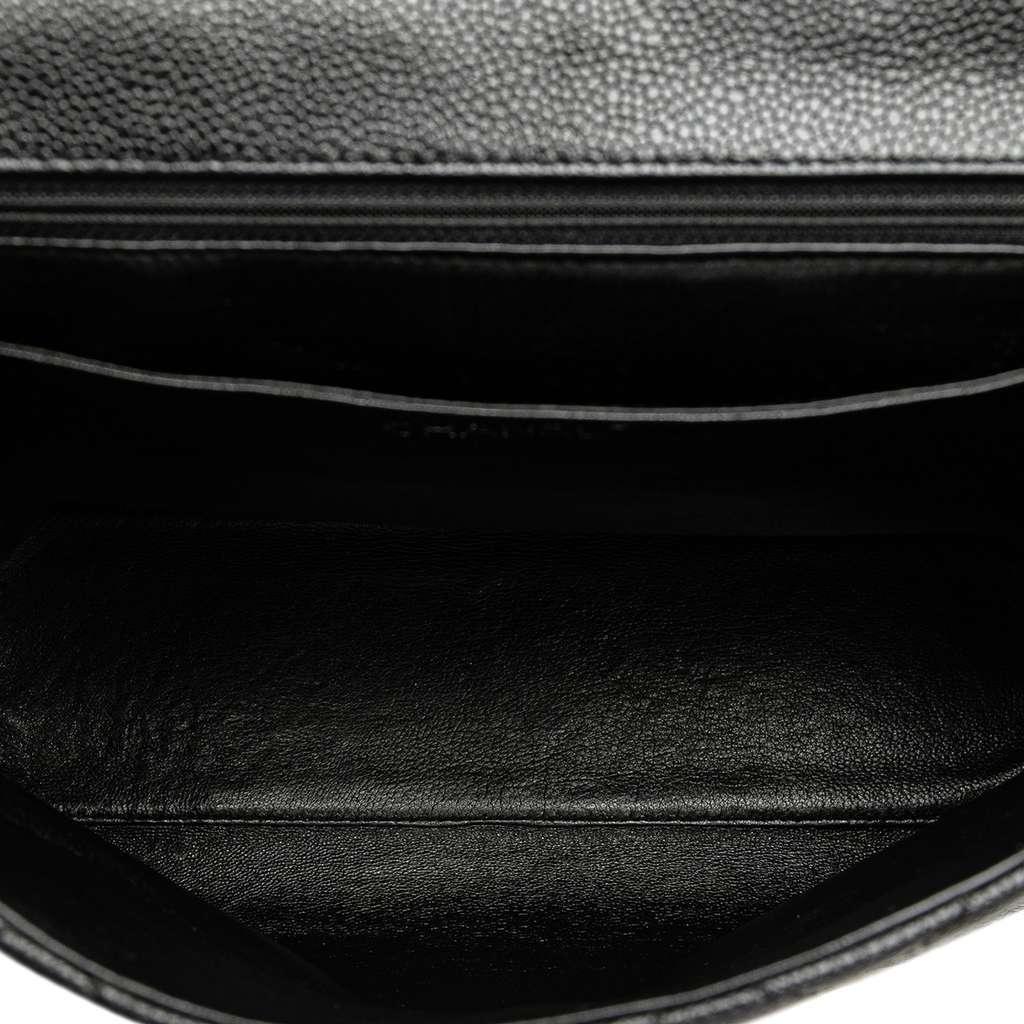 Chanel CC Quilted Caviar Kelly Top Handle Bag Black Leather Very good condition - Model View