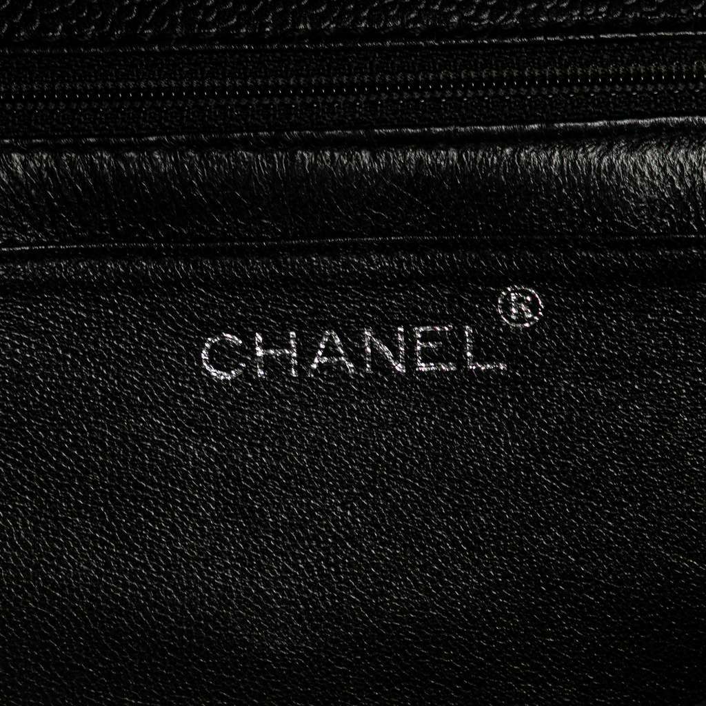 Chanel CC Quilted Caviar Kelly Top Handle Bag Black Leather Very good condition - Box View