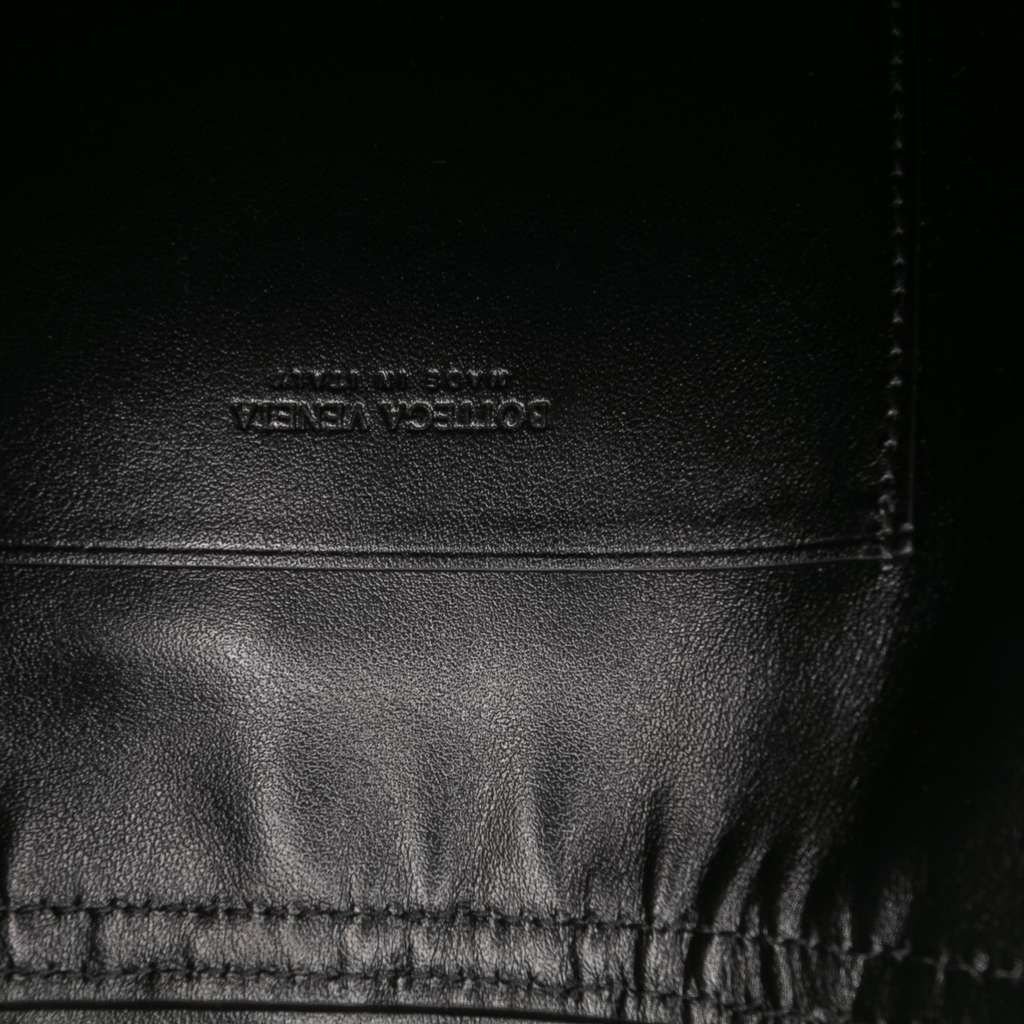 Bottega Veneta Calfskin Intrecciato Solstice Phone Pouch Black Leather Very good - Box View