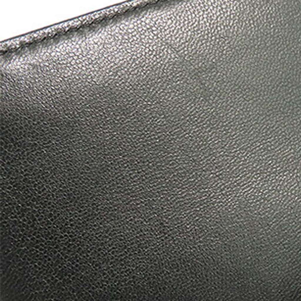 Chanel CC Stitched Lambskin Clutch With Chain Black Leather Good condition - Model View