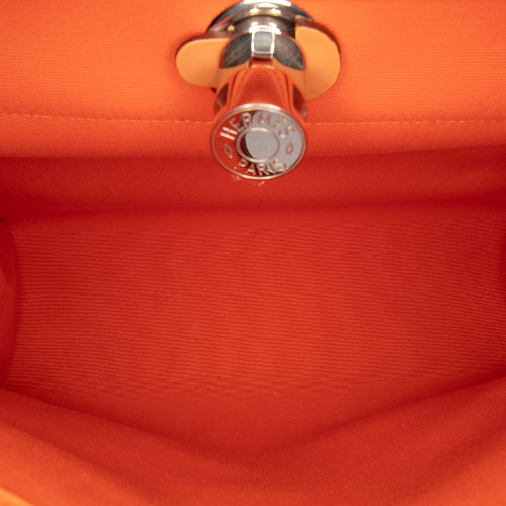 Hermès Toile Herbag Zip 31 Orange Canvas Good condition - Model View