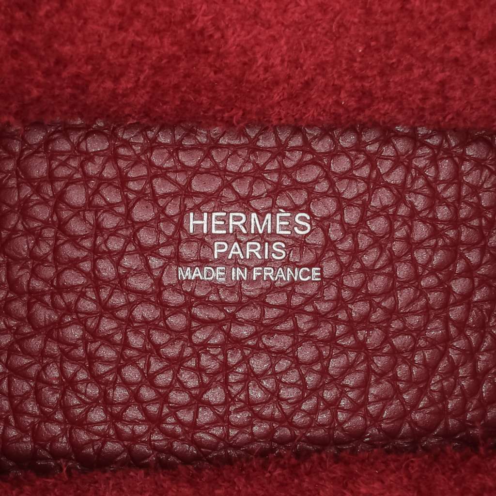 Hermès Clemence Picotin Lock 18 Red Leather Good condition - Box View