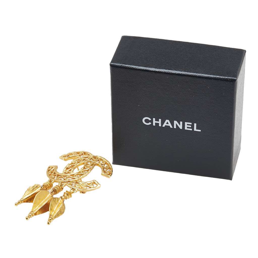 Chanel CC Gold Plated Fretwork Fringe Brooch Gold Metal Good - Model View
