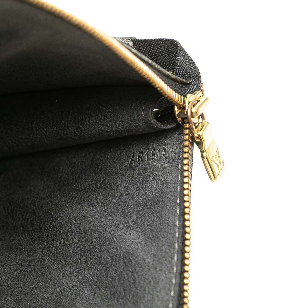 Louis Vuitton Epi Pochette Accessoires Black Leather Good - Box View