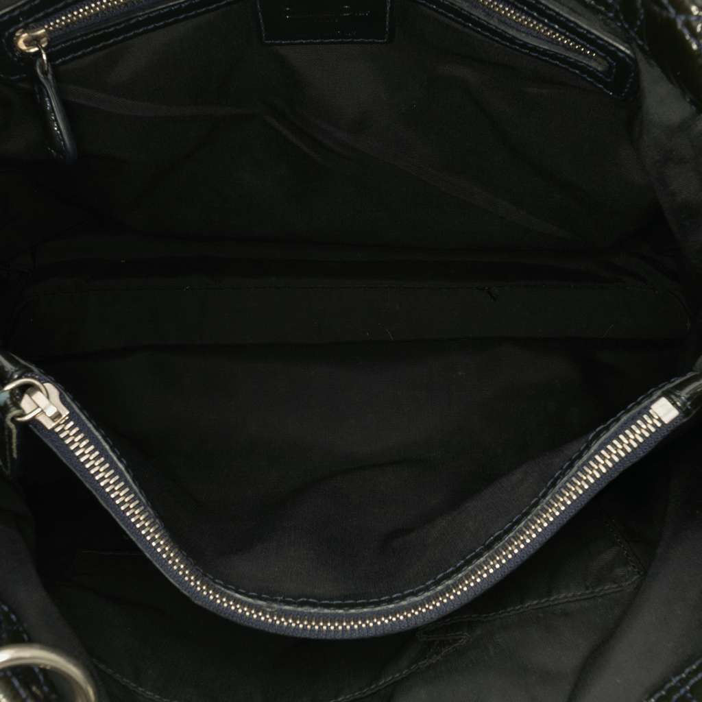 Dior Large Patent Cannage Lady Dior Soft Shopping Tote Green Leather Good condition - Model View