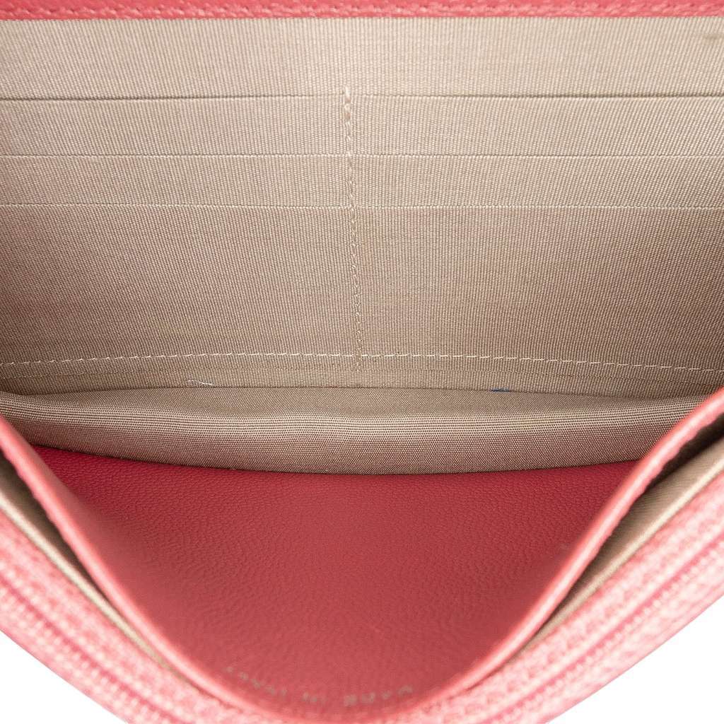 Chanel CC Caviar Sevruga Wallet On Chain Red Leather Very good - Model View