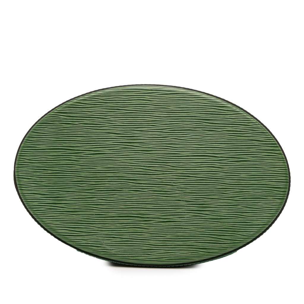 Louis Vuitton Epi Cluny Green Leather Good condition - Inside View