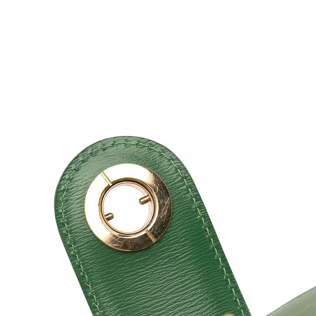 Louis Vuitton Epi Cluny Green Leather Good condition - Model View