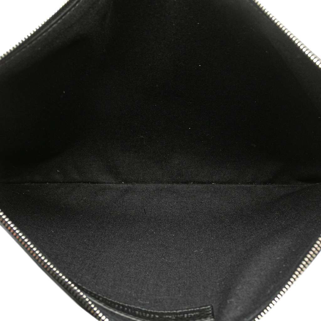 Balenciaga Leather Everyday Clutch Black Leather Good condition - Model View