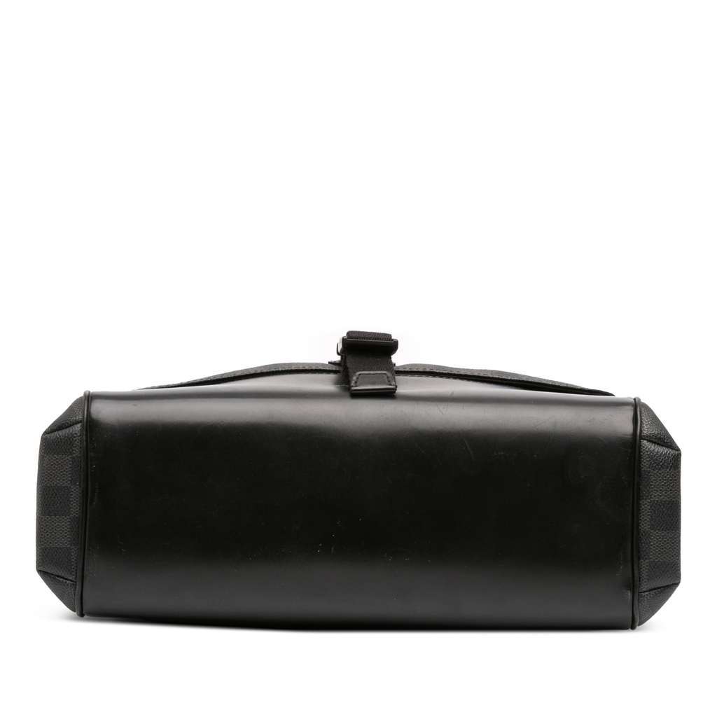 Louis Vuitton Damier Graphite Skyline Messenger MM Black Good condition - Inside View