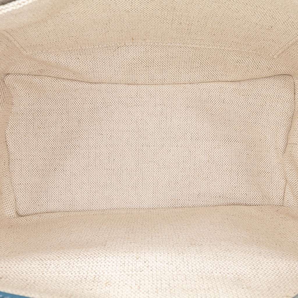 Chloé Shiny Leather Camera Bag Blue Leather Good condition - Model View