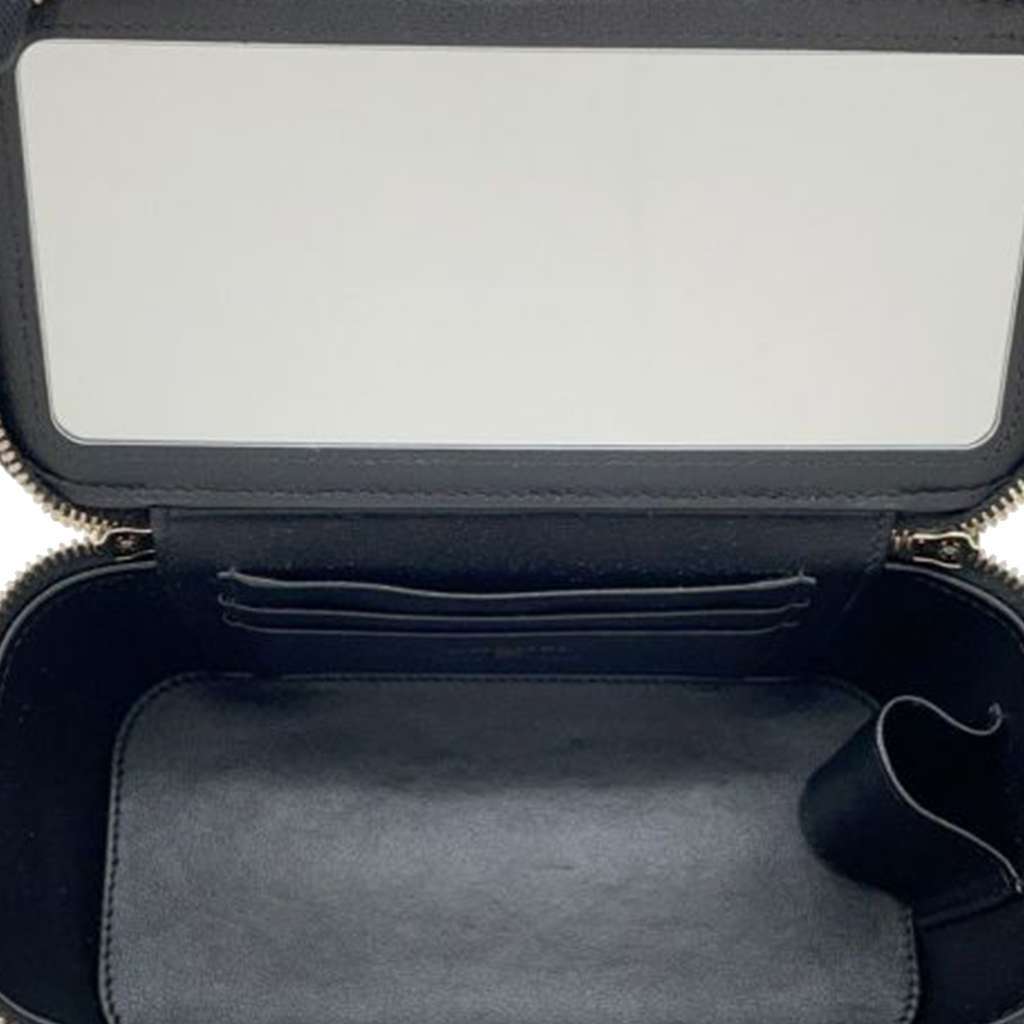 Chanel Lambskin Coco Casino Vanity Case Black Leather Very good - Model View