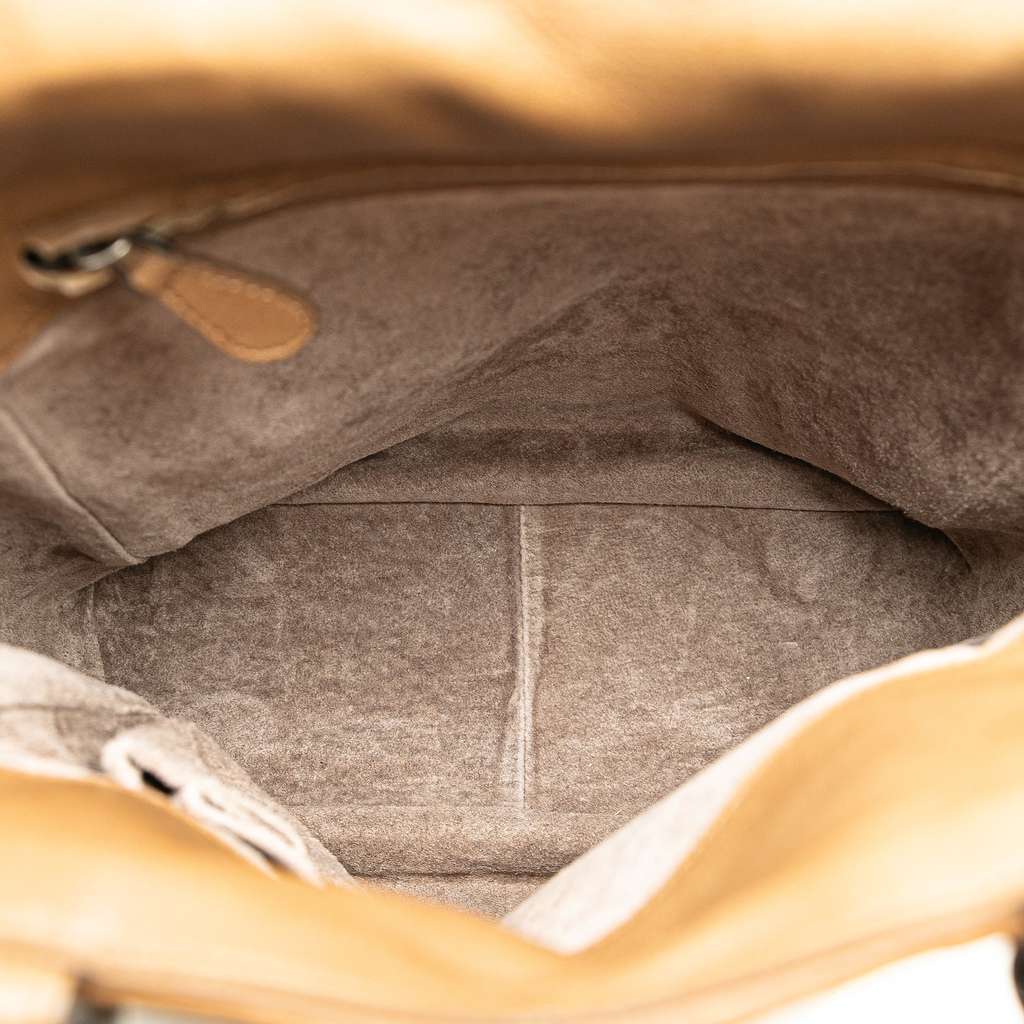 Bottega Veneta Calfskin Intrecciato Paglia Tote Brown Leather Very good - Model View
