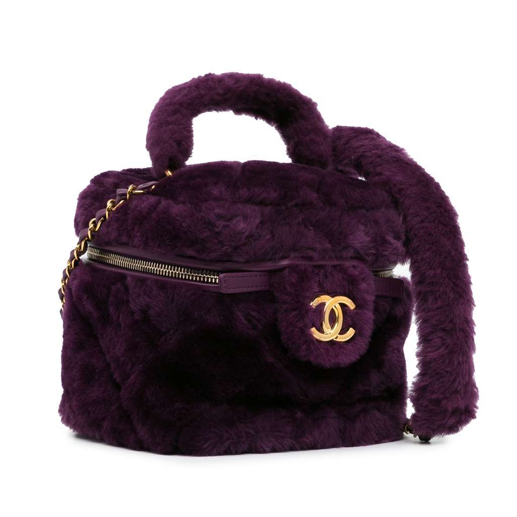 Chanel Small Quilted Shearling Vanity Case Purple Very good - Back View