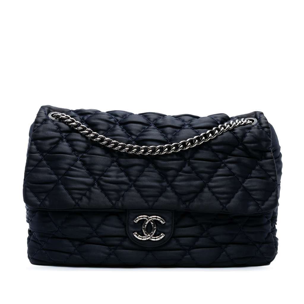 Chanel Extra Large CC Quilted Satin Single Flap Blue Satin Very good condition - Front View