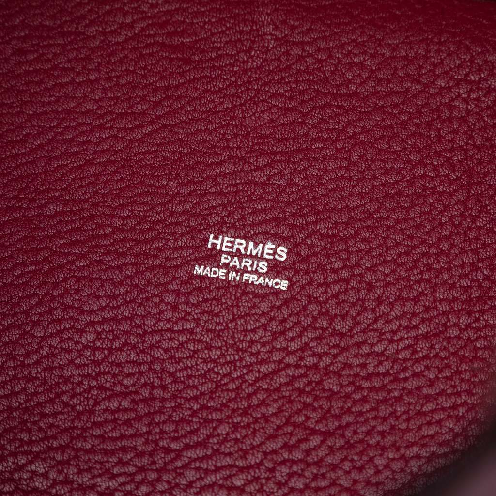 Hermès Clemence Picotin Lock 18 Red Leather Good condition - Box View