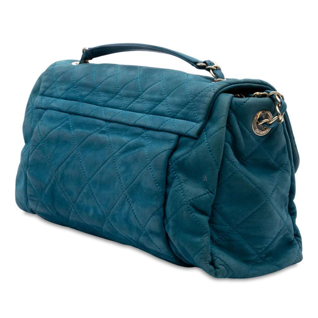 Chanel Large Quilted Iridescent Calfskin Chic Quilt Flap Blue Leather Very good - Back View