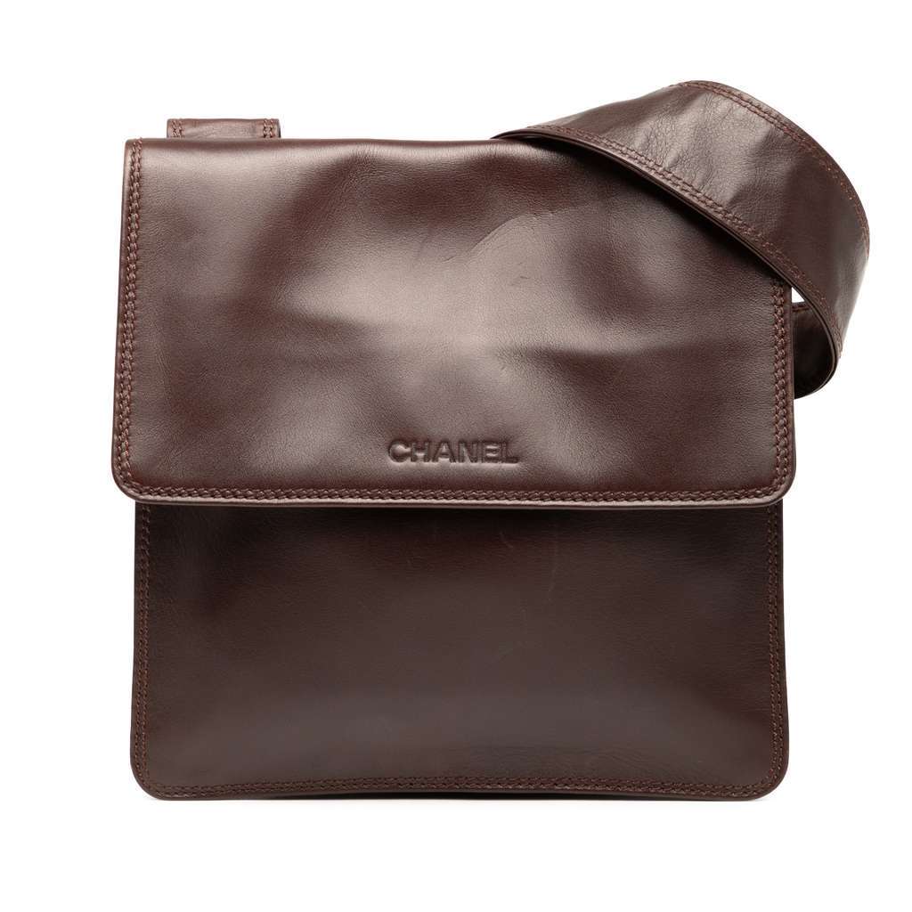 Chanel Lambskin Leather Crossbody Red Leather Very good - Front View