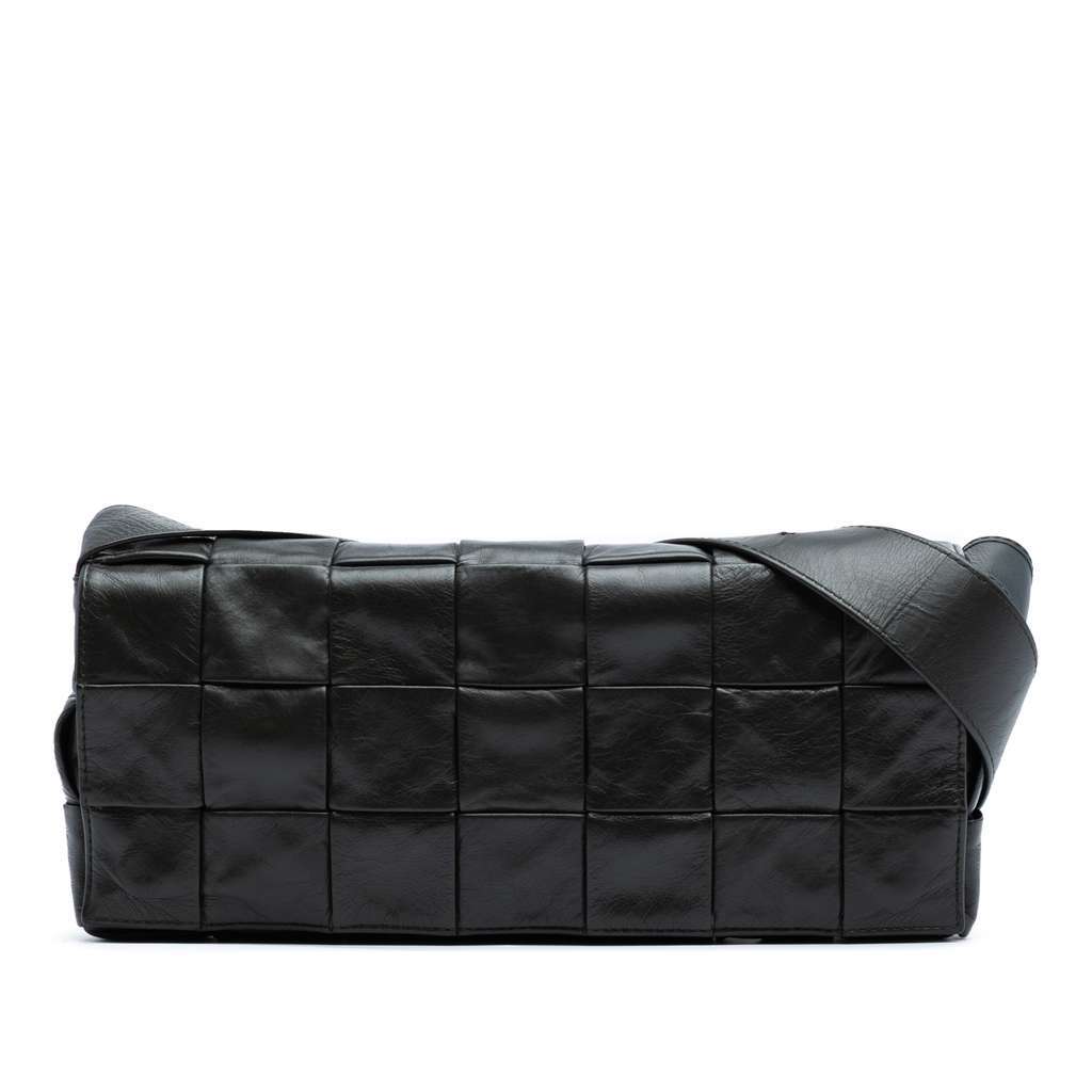 Bottega Veneta Stretch Paper Calfskin Intrecciato Cassette Crossbody Black Leather Good - Front View