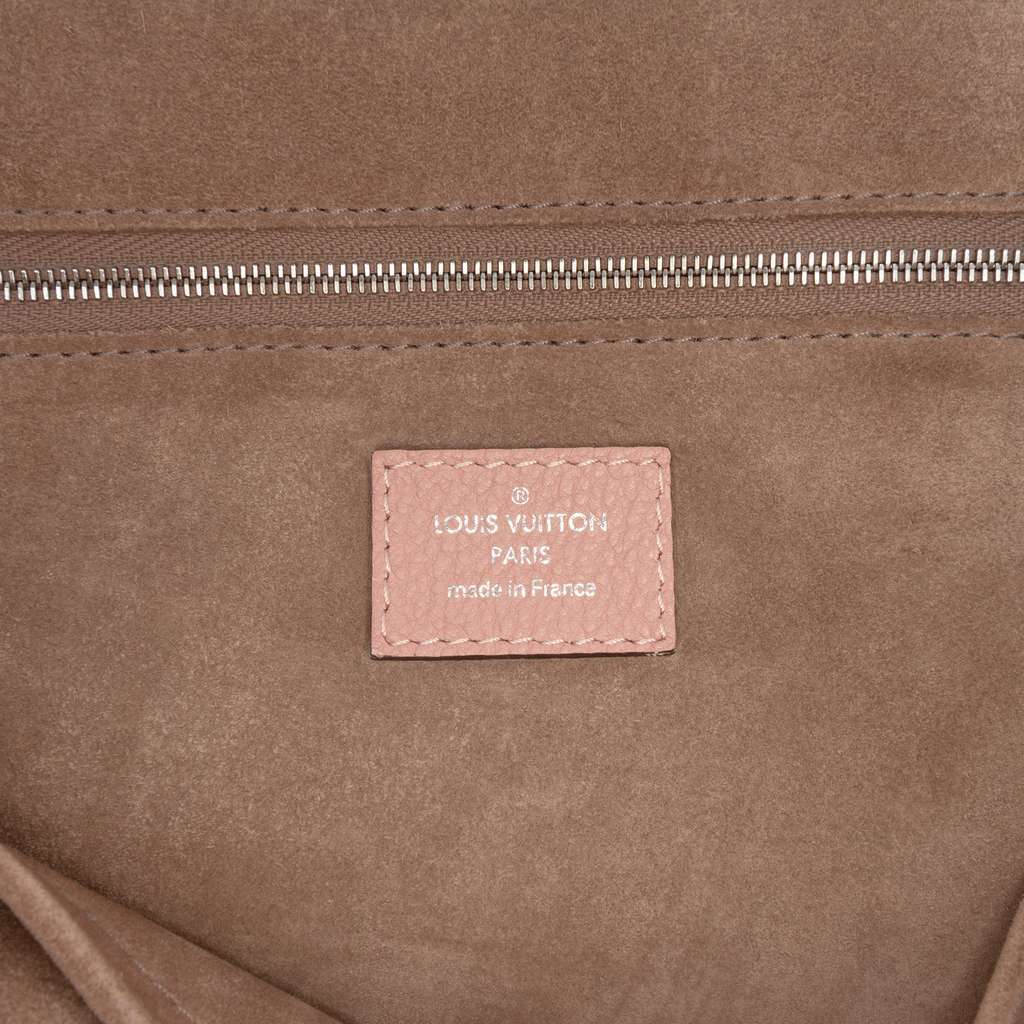 Louis Vuitton Taurillon Soft Lockit MM Pink Leather Very good - Box View