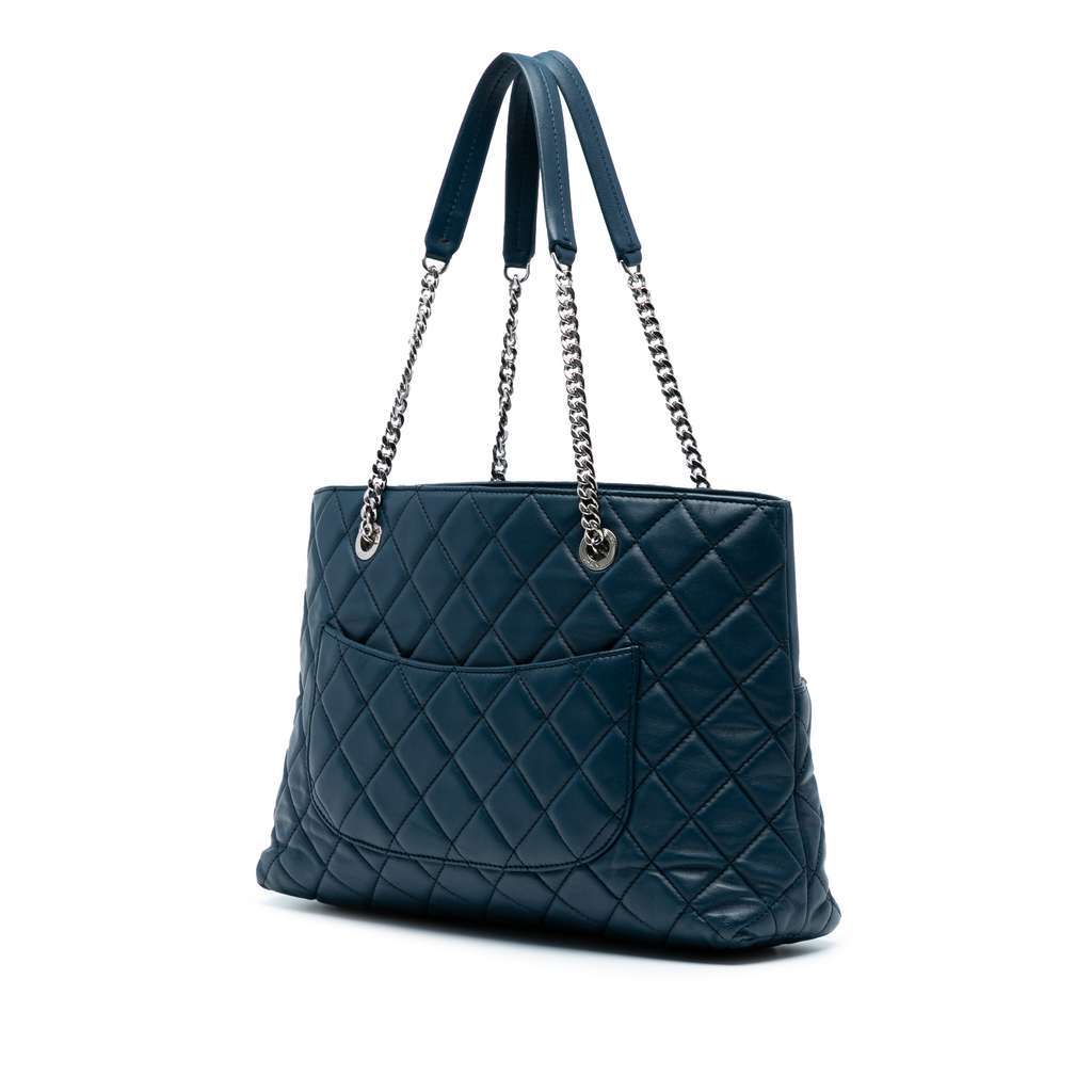 Chanel Medium Quilted Lambskin Urban Delight Tote Blue Leather Very good - Back View