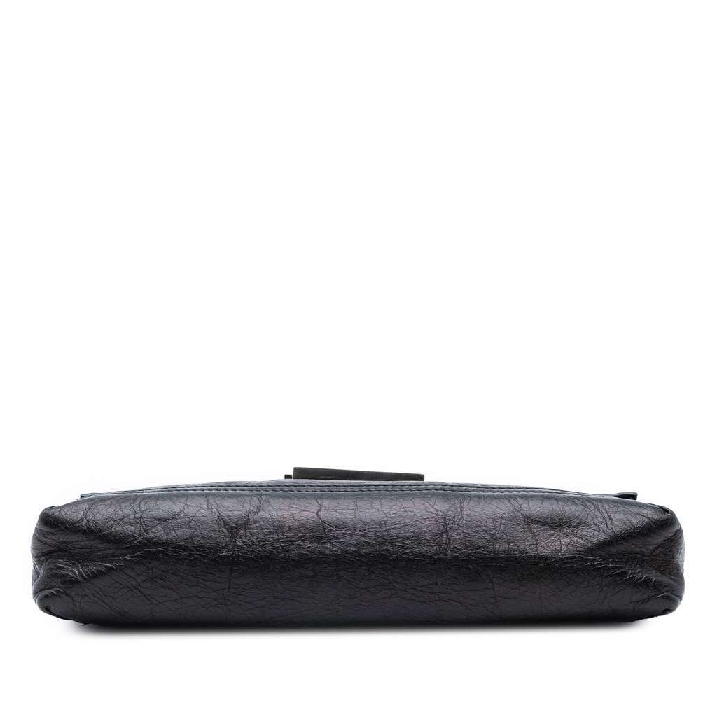 Fendi Leather Baguette Chain Flap Crossbody Black Leather Good condition - Inside View