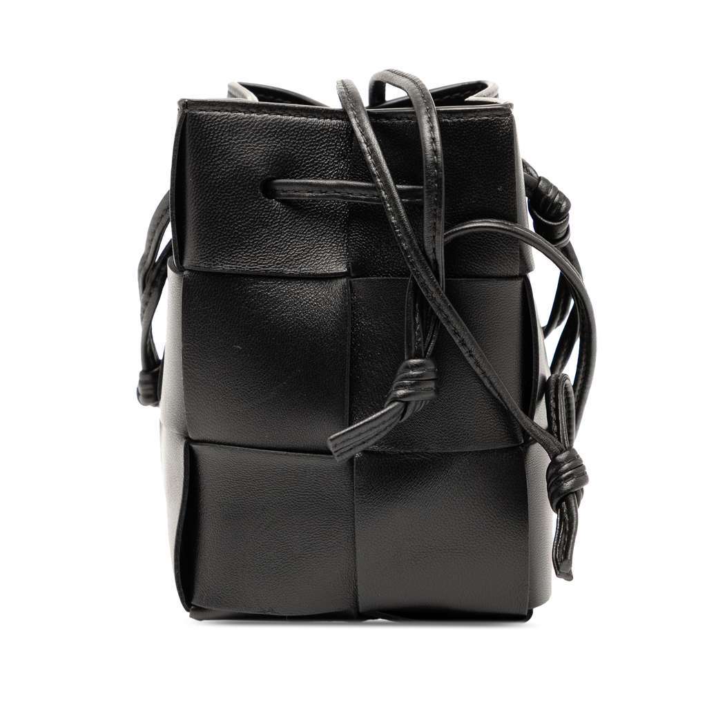 Bottega Veneta Mini Nappa Maxi Intrecciato Cassette Bucket Bag Black Leather Good - Front View