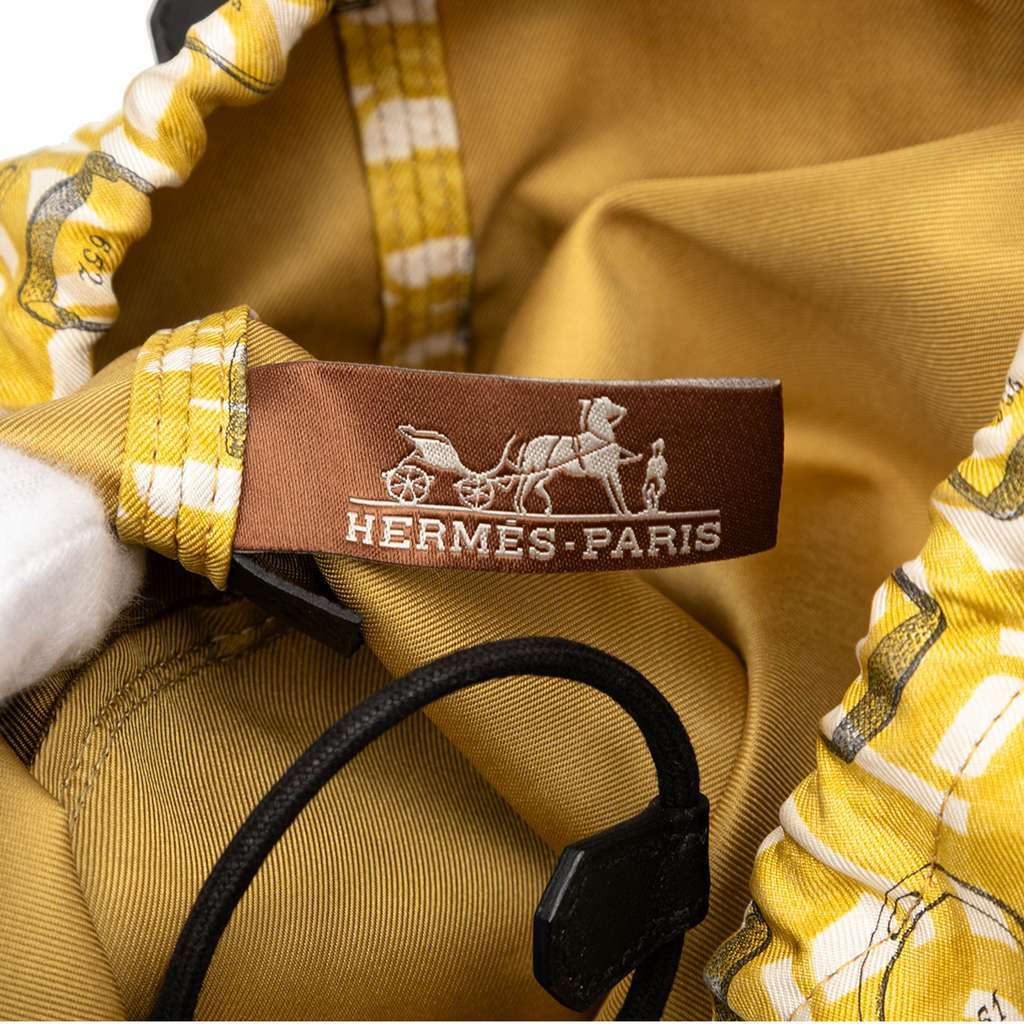 Hermès Silk and Epsom Sac Musardine Yellow Silk Very good condition - Box View