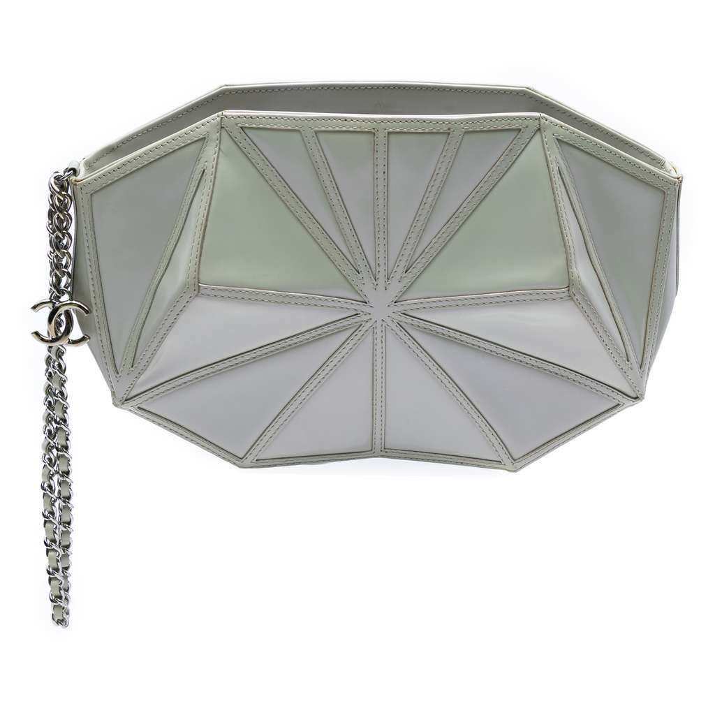 Chanel Pearlescent Lambskin Midnight Swim Wristlet Clutch White Leather Very good - Front View