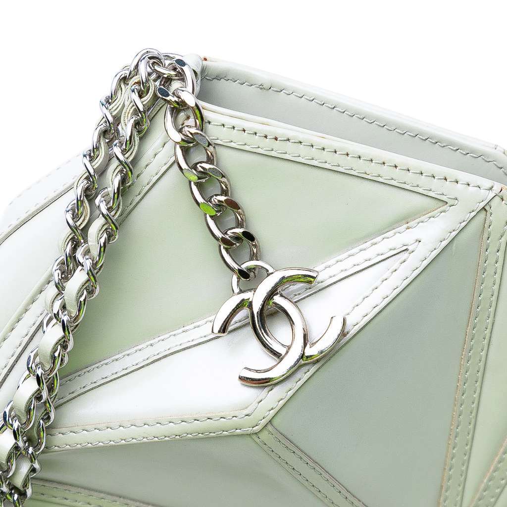 Chanel Pearlescent Lambskin Midnight Swim Wristlet Clutch White Leather Very good - Box View