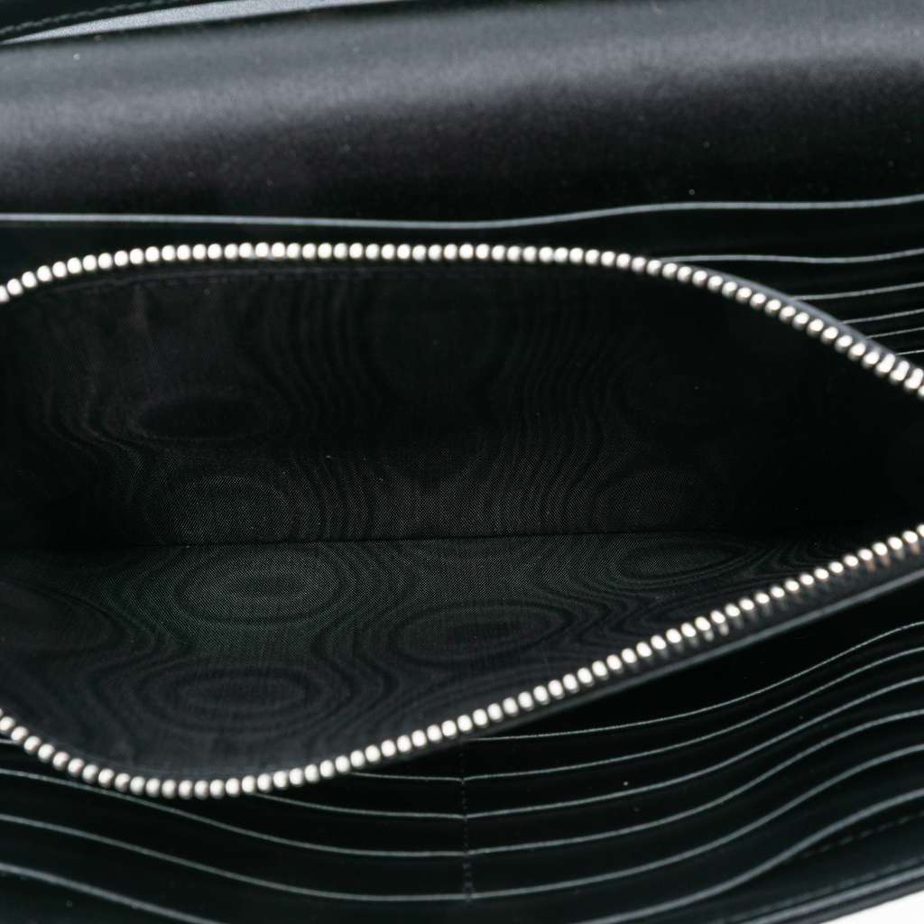 Saint Laurent Sequin Monogram Kate Wallet on Chain Black Very good - Model View