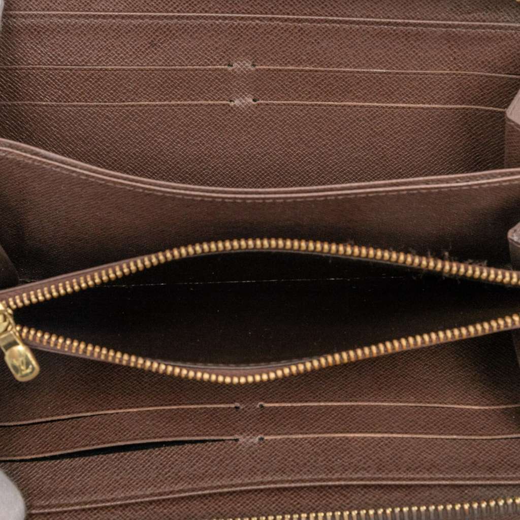 Louis Vuitton Damier Ebene Zippy Wallet Brown Good - Model View